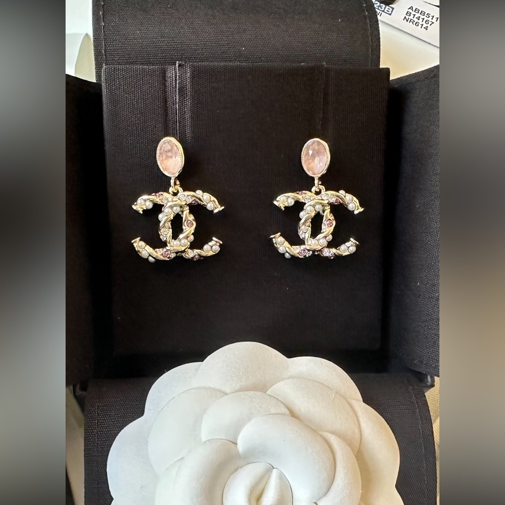 23B Authentic Chanel CC Drop Earrings